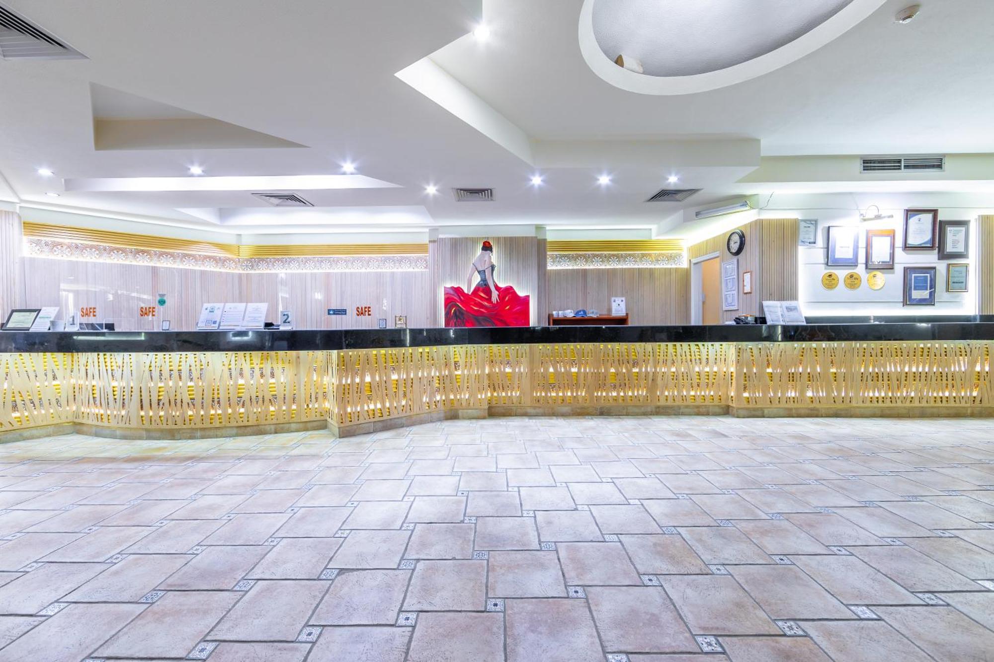 古赛尔弗拉门科海滩度假酒店 El Qoseir 外观 照片